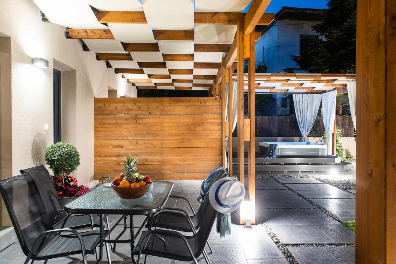 Meteora Boutique Villa E Калампака Екстериор снимка